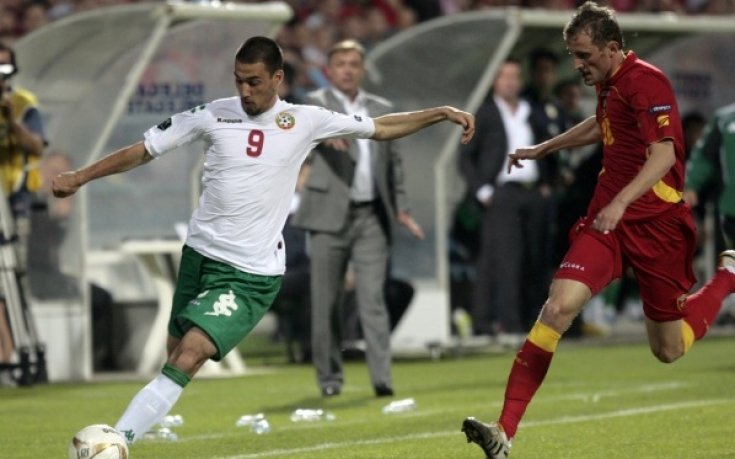 ВИДЕО: Край на българските надежди за Евро 2012 след хикс в Подгорица