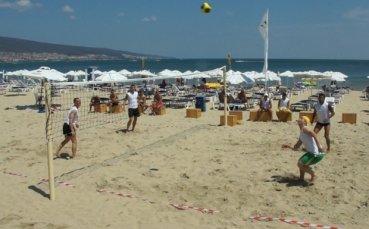 ВИДЕО: Слависти скриха топката на латиноамериканци в Слънчев бряг