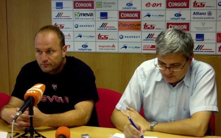 Хофте: Имахме късмет в първия мач, Калво е като Балотели