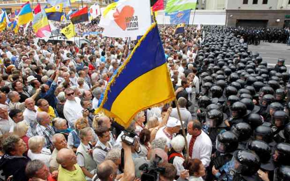 1000 полицаи пазят Динамо - Литекс