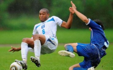 Стоук и Тотнъм се разбраха за трансфера на Паласиос, продължават преговорите за Крауч