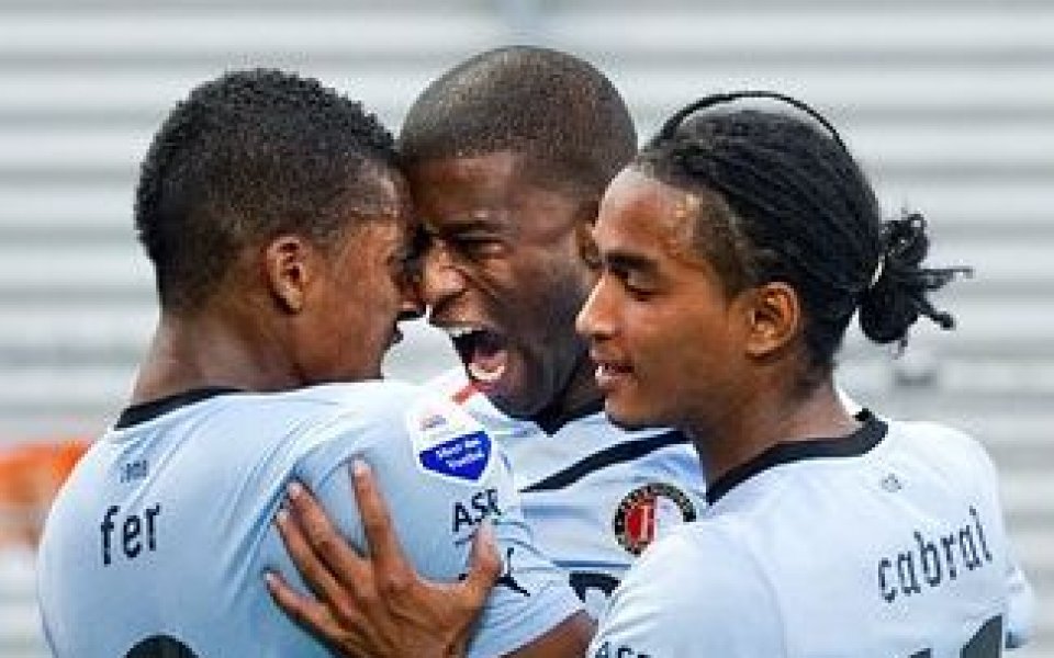 Фейенорд продаде играч на Твенте, взе двама под наем