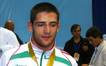 Явор Янакиев отпадна от състава за световното по борба