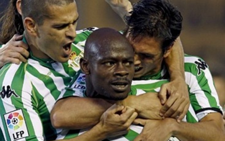 Контузия в глезена вади звездата на Бетис от игра за 10 дни