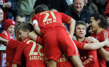 ВИДЕО: Байерн продължава да бие убедително в Германия