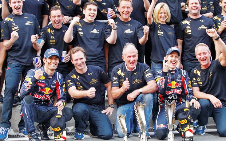 СНИМКИ: Ред Бул празнуват след дубъла