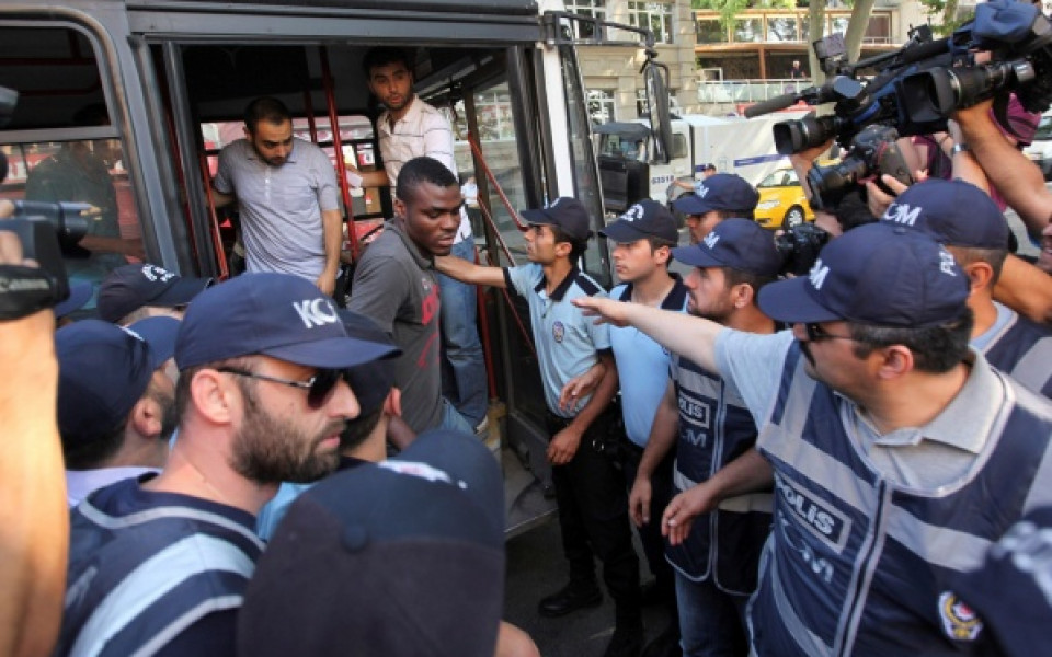 Повдигнаха обвинения на 93-има души по делото за корупция в турския футбол