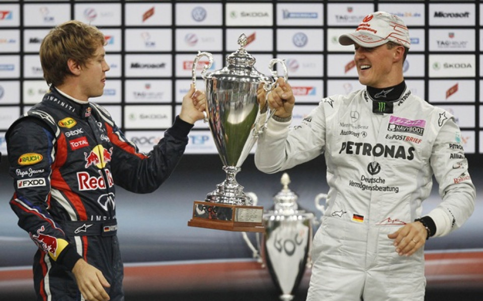 СНИМКИ: Шумахер победи Фетел в Състезанието на шампионите, Ожие е супершампион