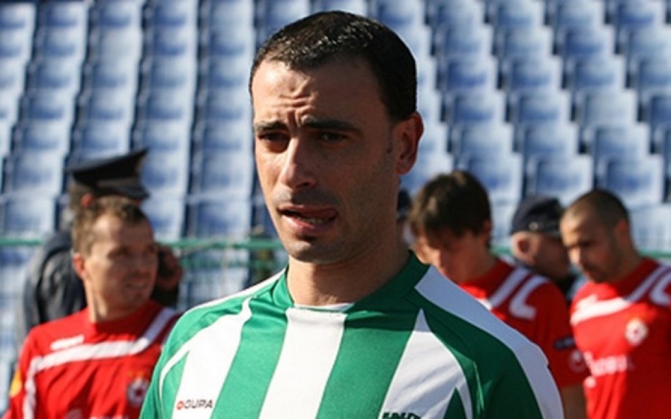 Берое се раздели със седем футболисти