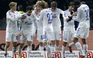 ВИДЕО: Шалке се изравни с лидера Байерн