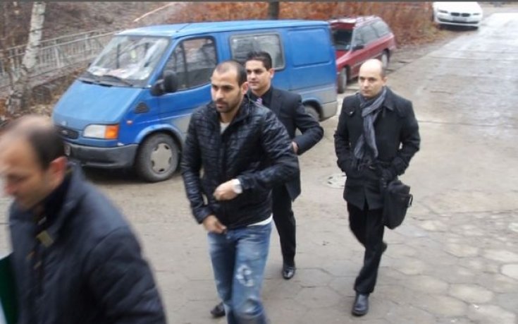ВИДЕО: Костадин Стоянов даде обяснения пред допинг лабораторията, запази мълчание