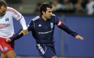 Фиго: Който критикува Роналдо, не разбира от футбол