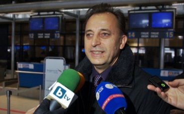 ВИДЕО: Венци Живков: Разделяме се с основни футболисти, но ще дойдат добри заместници