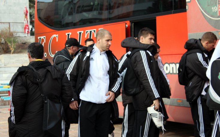 СНИМКИ: Стоичков доведе Литекс в Сандански, посрещна го авер от Мелник