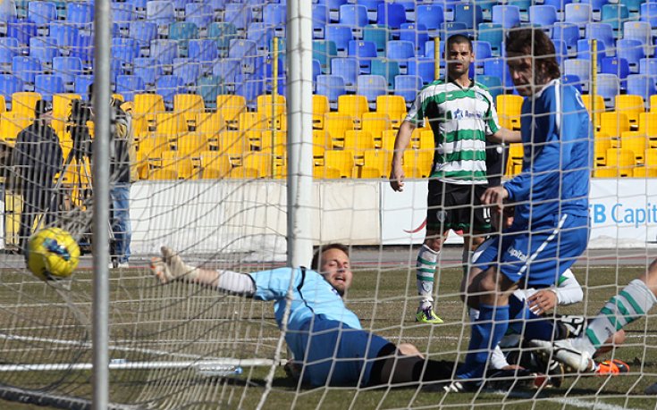 Левски трепери за трите точки срещу Черно море