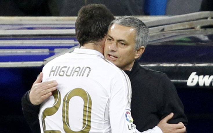 Моуриньо пак наопаки на всички: Подписва нов договор с Реал