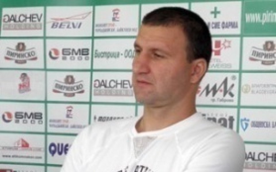 Костадин Ангелов: Срам ме е, ако трябва, ще спя на стадиона