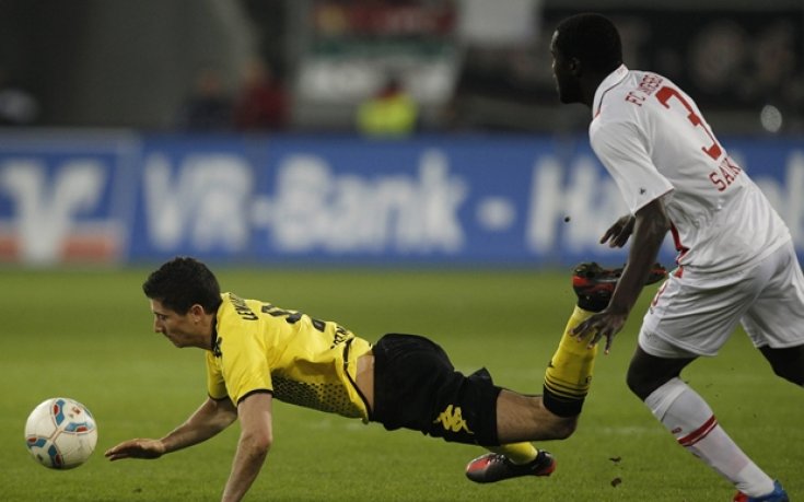 Борусия Дортмунд се издъни срещу слабак, намали аванса си пред Байерн