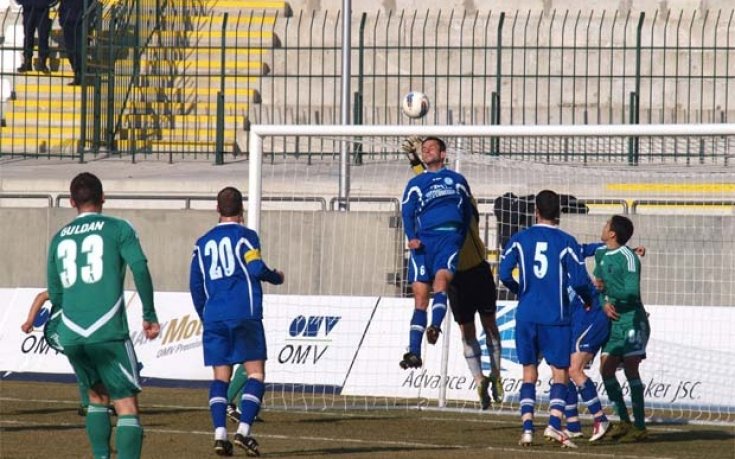 Светкавица пак остана да мечтае за първата победа, Локо Сф измъкна точка от Търговище