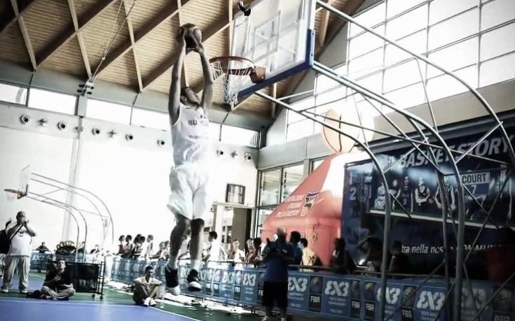 Звездите на Левски ще оценяват забивките на юношеския All-Star, Родман награждава MVP