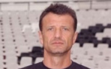 Светкавица забрави треньора си