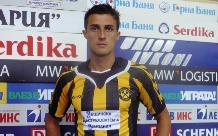 Хазуров титуляр, отдалечи се от Лига Европа