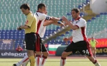 Георги Игнатов свири Нефтохимик - Спартак Варна