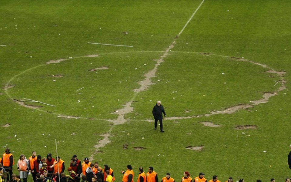 Феновете на Борусия Дортмунд нанесоха щети за 200 000 евро на собствения си стадион