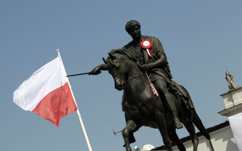 Полското правителство заяви, че страната е готова да посрещне Евро 2012