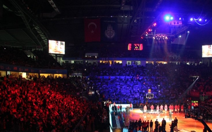 Магически обрат коронова Олимпиакос като новия баскетболен шампион на Европа!