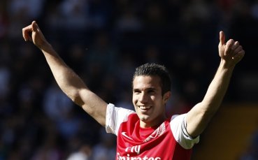 Барселона се отказа от Ван Перси, Сити остава основният кандидат