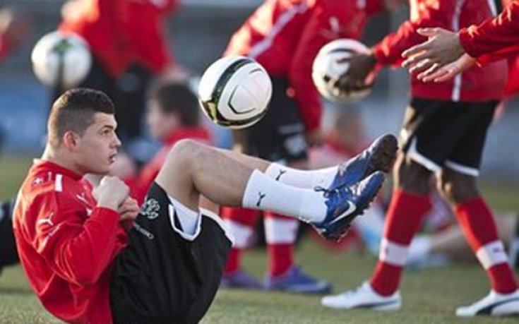 Борусия Мьонхенгладбах подписа с швейцарски национал