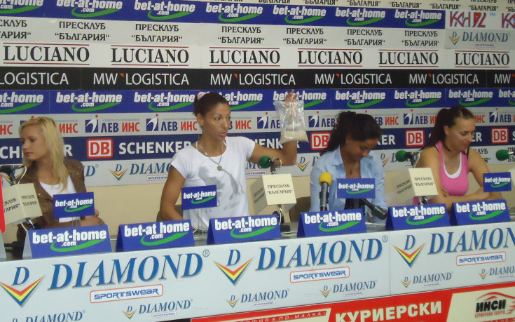 Плажните волейболистки искат среща с БФВ, Нейков и Борисов