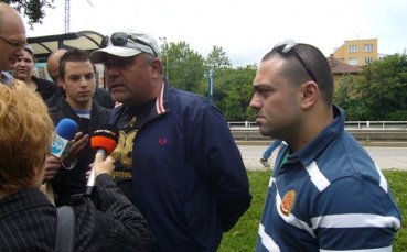 Официално: Феновете на Левски ще имат нов химн „Сто години слава“