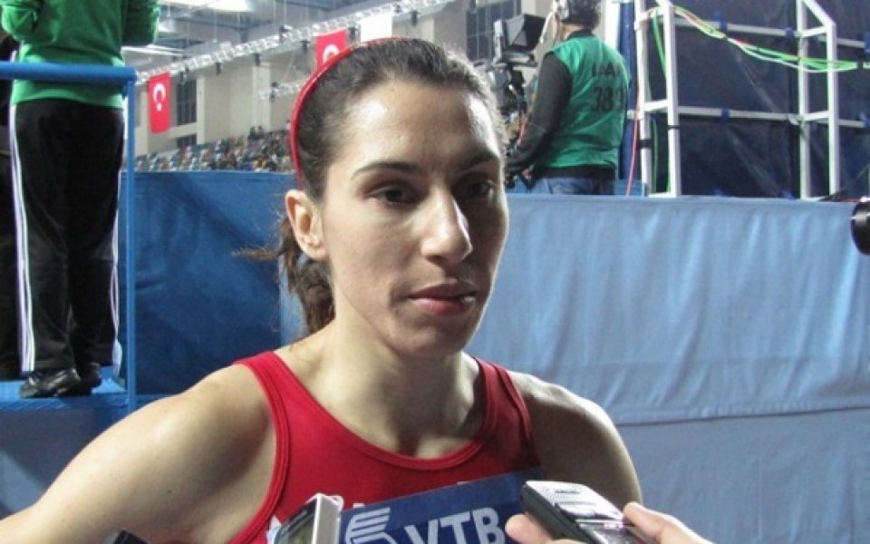 Ваня Стамболова спечели старта на 400 м с препятствия в Острава