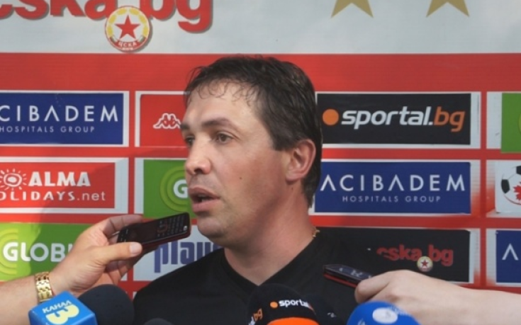 Тони Велков остава треньор на Локо Сф