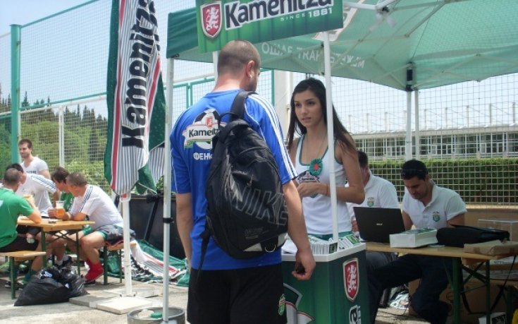 Христо Стоичков и Мартин Петров идват за столичния полуфинал на Каменица ФЕНкупа