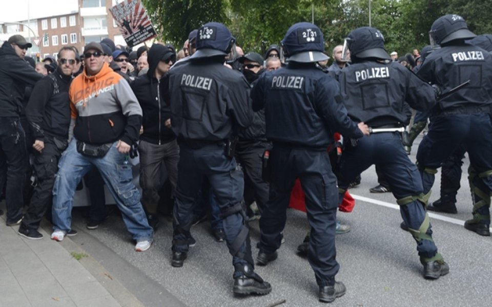 30 германски полицаи бяха командировани в Полша и Украйна за Евро 2012