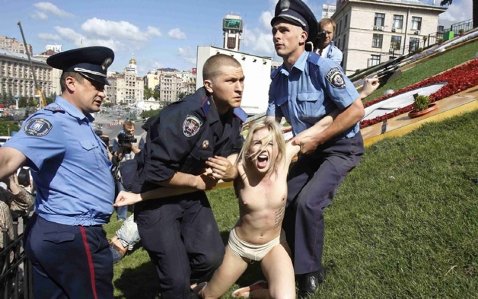 Проститутките нетърпеливи покрай Евро 2012