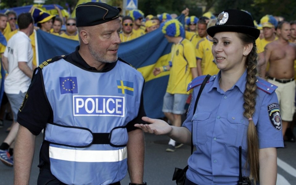 Нов сблъсък между агитки в Киев, полицията задържа 13 украинци