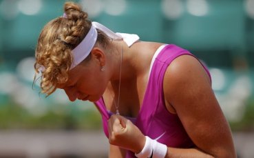 Квитова отпадна в първия кръг