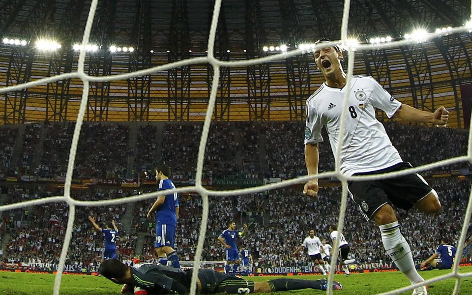 Месут Йозил е Играч на мача Германия - Гърция от Евро 2012