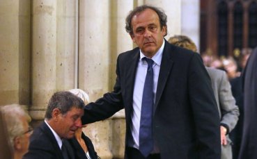 Платини хвали 