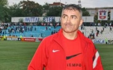 Румънци се похвалиха, че са уредили контрола с Левски