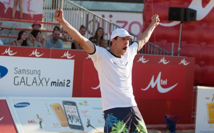 СНИМКИ: Звезди по шорти на M-Tel Beach Masters в София в името на благотворителна кауза