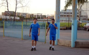 Йовов и Гаджев с леки травми, тренират отделно