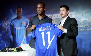 Дрогба с асистенция в дебюта си за Шанхай Шенхуа