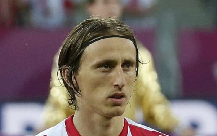 Тотнъм одруса Модрич със солена глоба