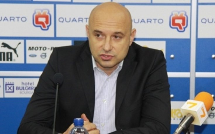Черноморец поиска оставката на Боби Михайлов