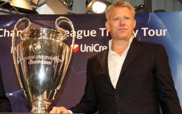 Шмайхел: Юнайтед няма лидер в защита